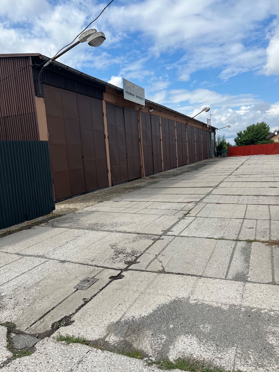 Plechová hala 400 m - 2