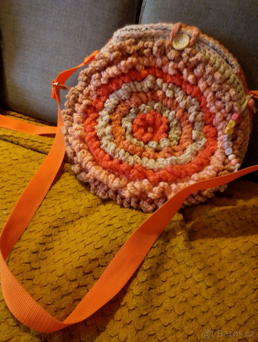 Háčkovaná kabelka - 2