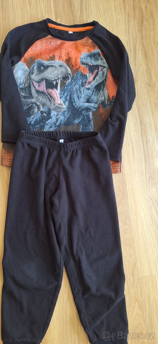 Teplejší pyžamo C&A vel 116 - 2