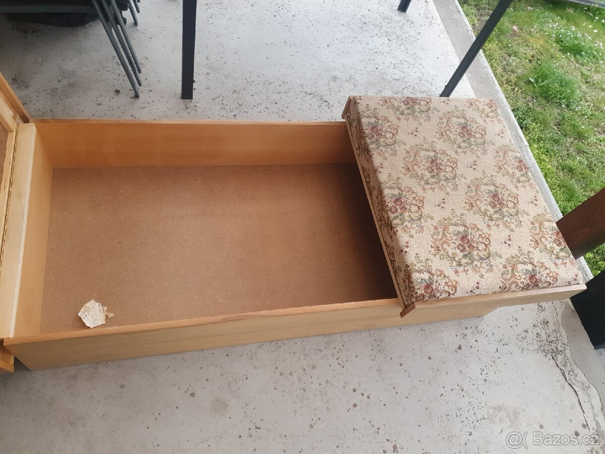 Zdravotní lůžko - 2