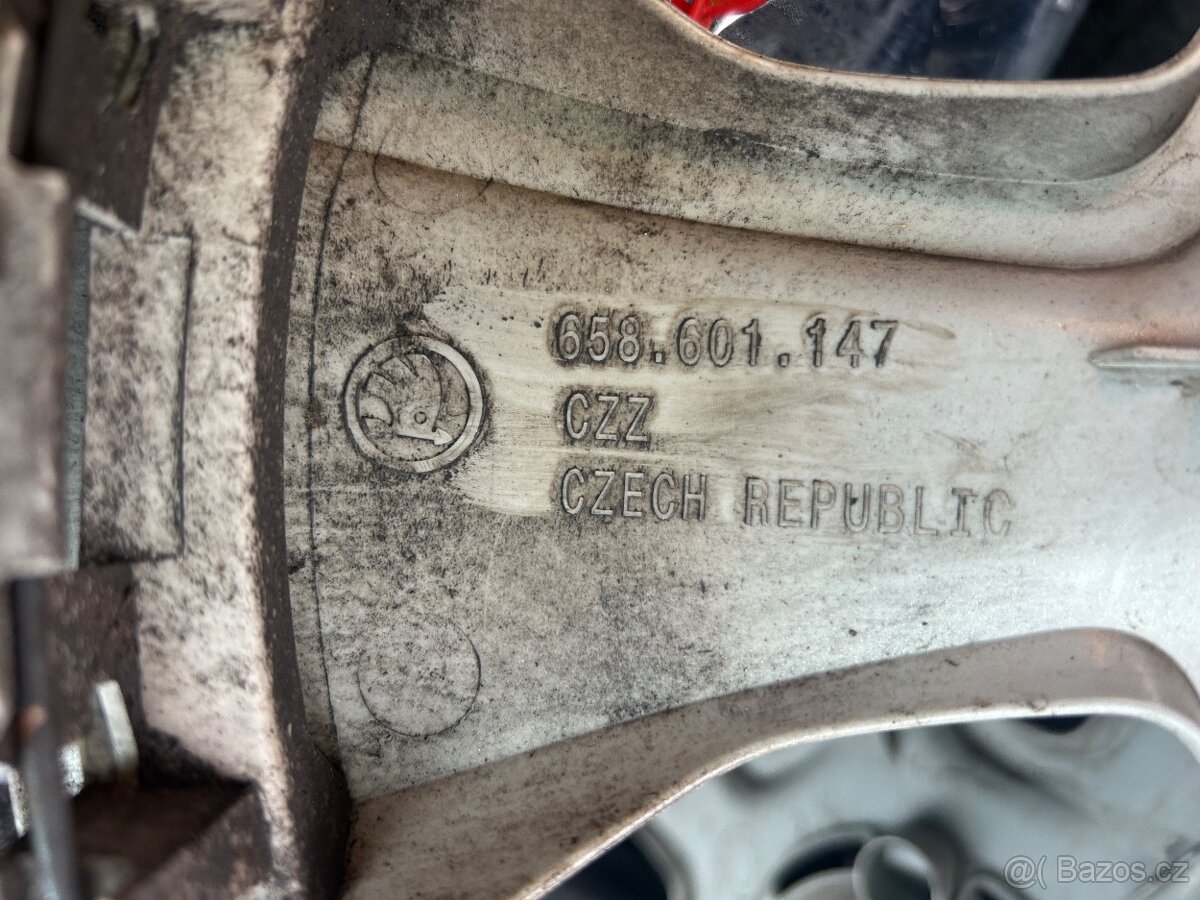 Poklice Kamiq, Scala R16 - 2