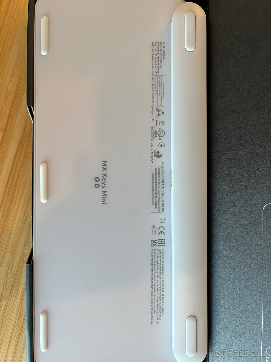 Bezdrátová klávesnice Logitech - 2