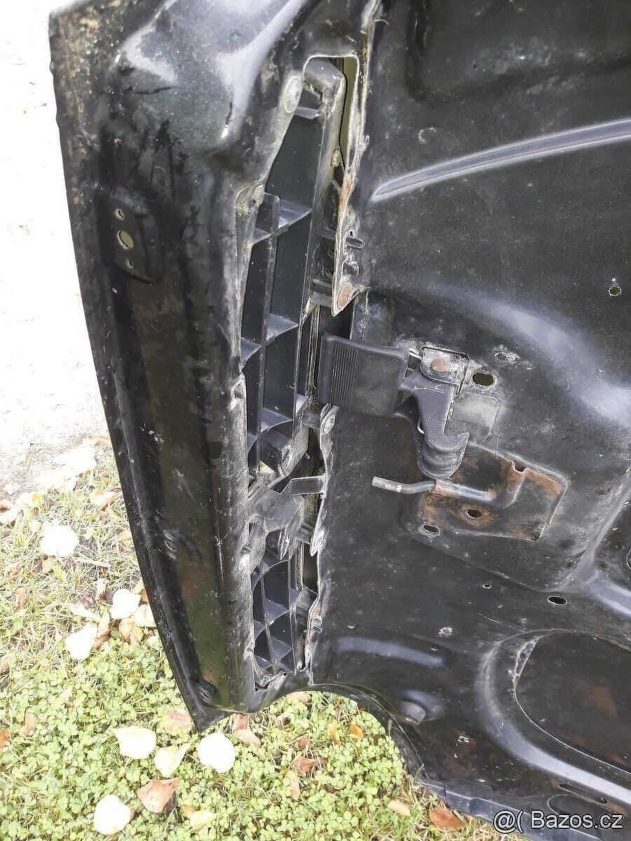 Kapota Citroen Saxo 1 facelift černá - 2