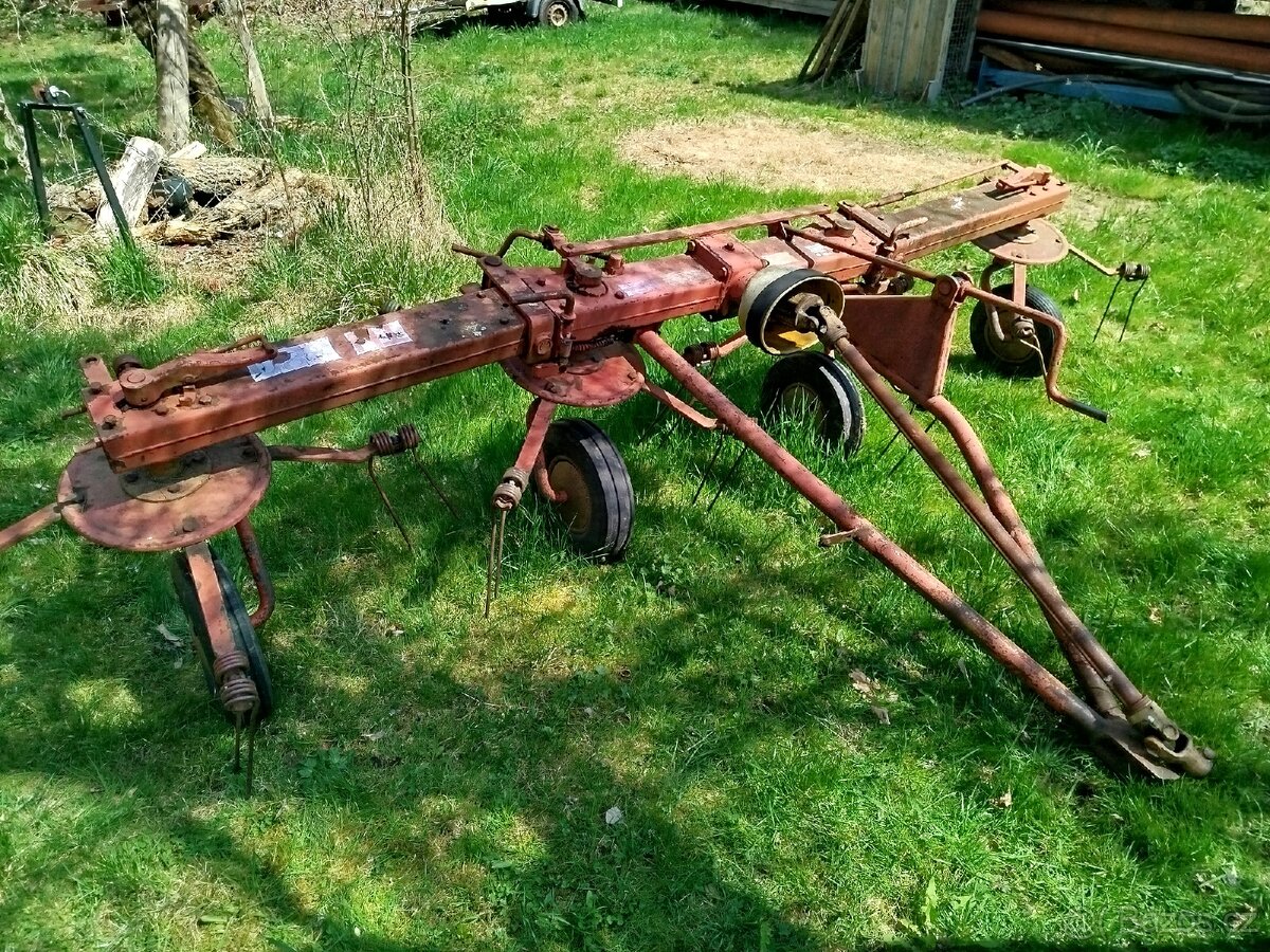 Obraceč Fella TH 380 - 2