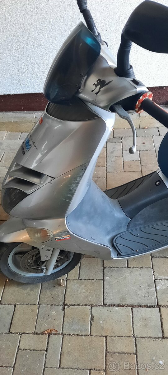 Aprilia leonardo 150 - 2