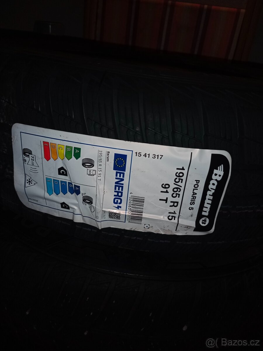 Pneu komplet 195/65 r15 - 2