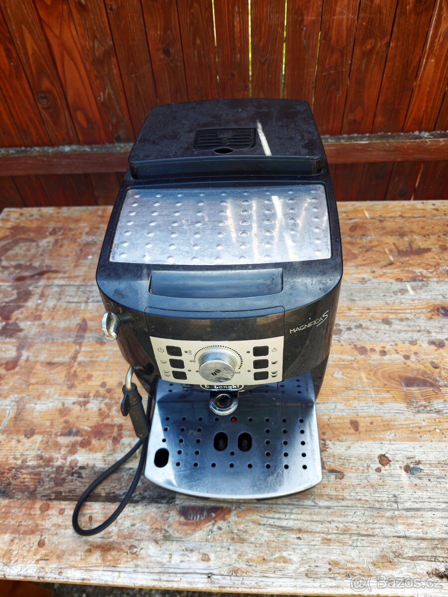 DeLonghi Magnifica S - 2
