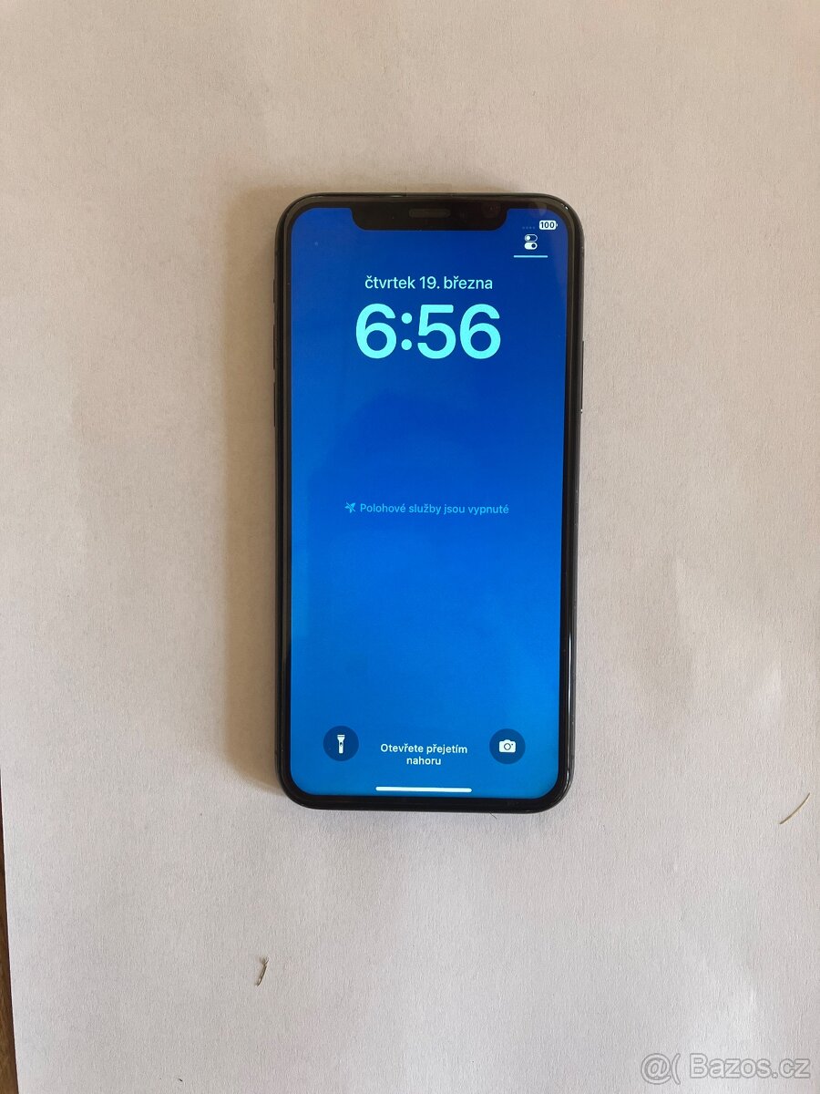 Apple iPhone X 64GB - 2