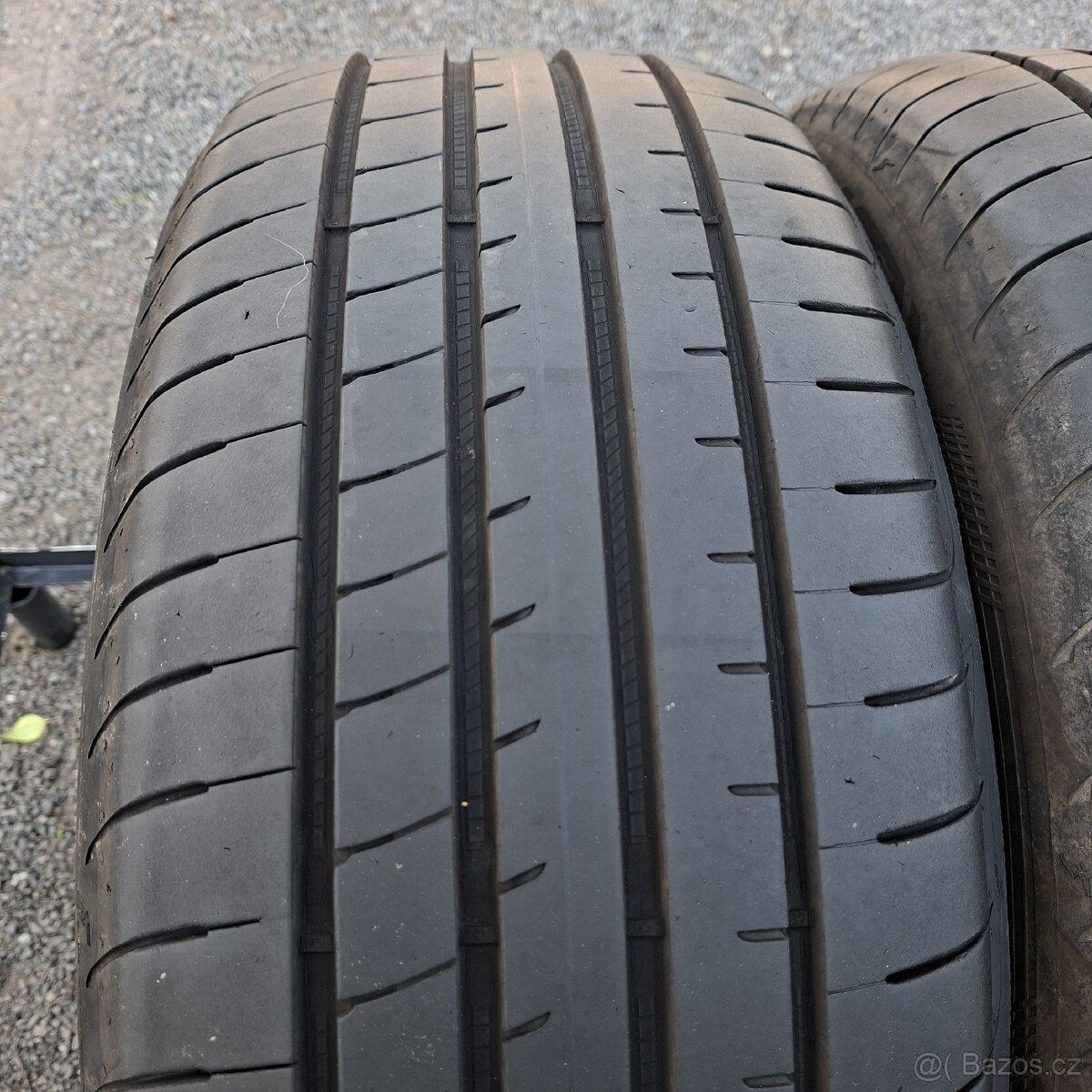 Letní pneu 235/55/18 - 2