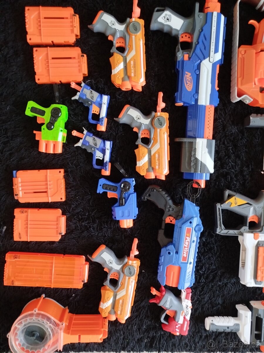 Sbirka NERF pistoli - 2