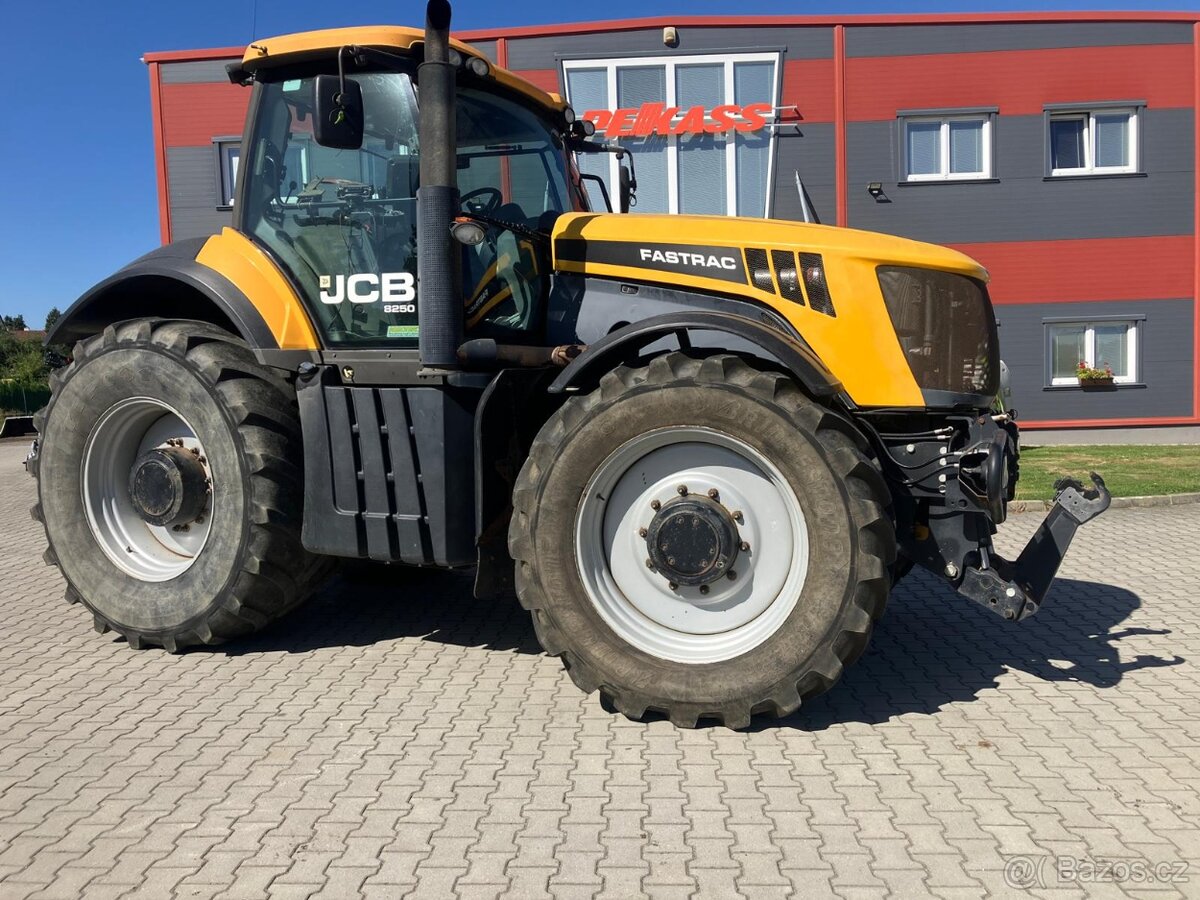 JCB Fastrac 8250 - 2
