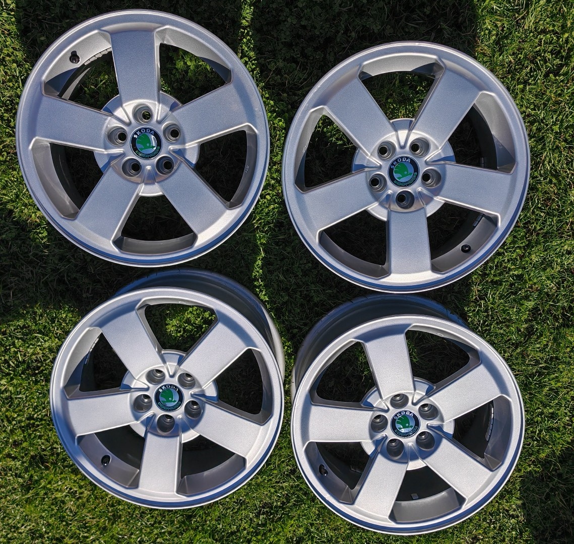 Nové Alu Škoda 5x100 R16 1U0 601 025 M - 2