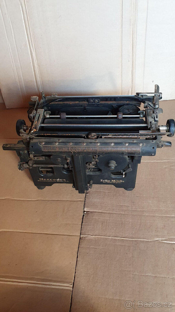 stroj Mercedes Zella-Mehlis - 2