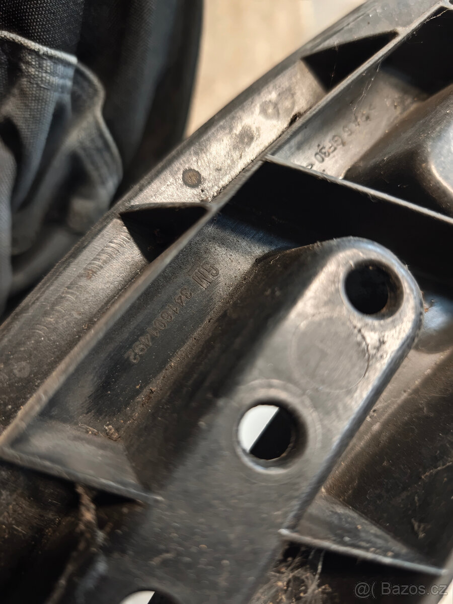 Originální spodní výztuha předního nárazníku Opel Zafira C - 2