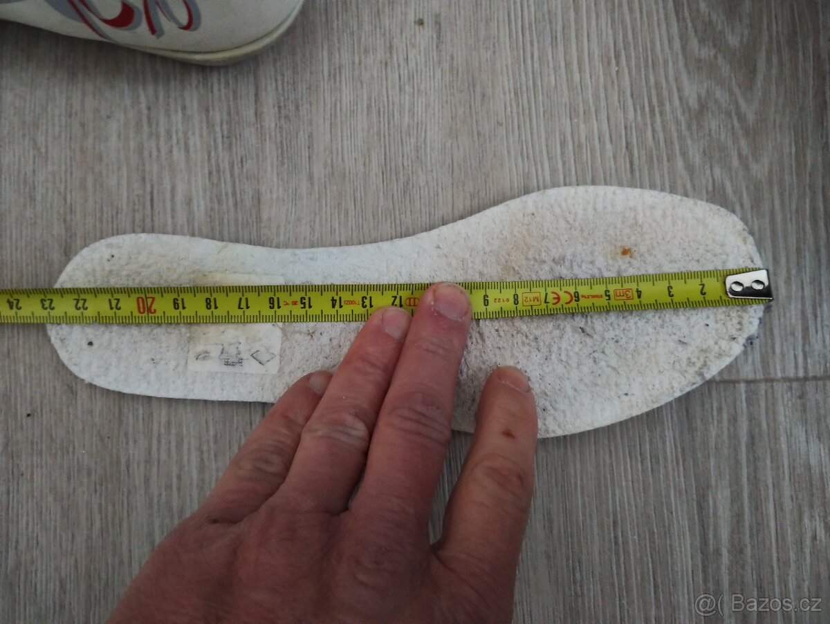 Prodám dětské boty Tecno na běžecké lyže. - 2