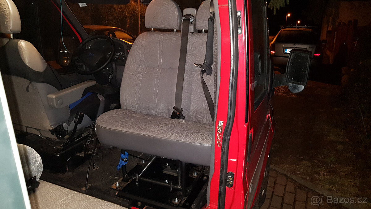 Otočná konzole dvousedadla (dvousedák) Ford Transit - 2