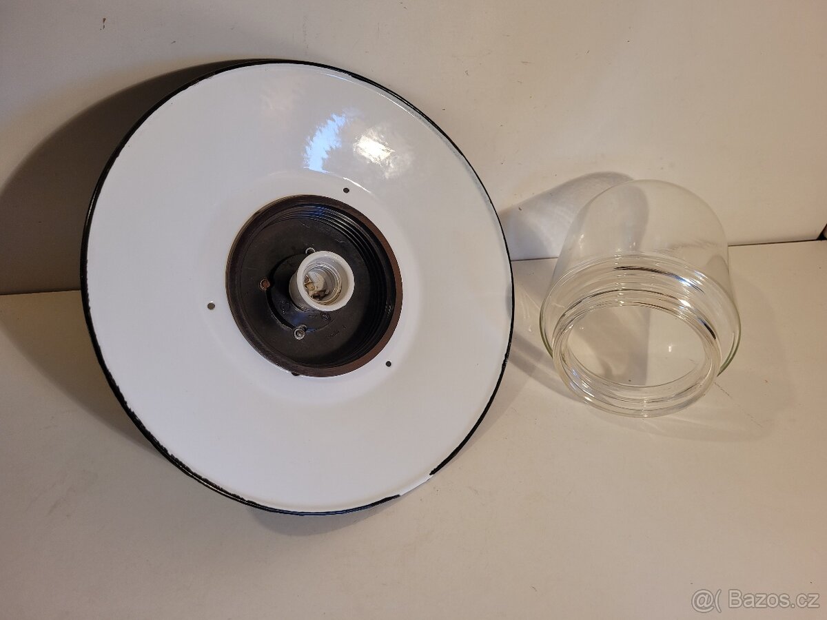 industriální bakelitová lampa, lustr, až 3 ks - 2