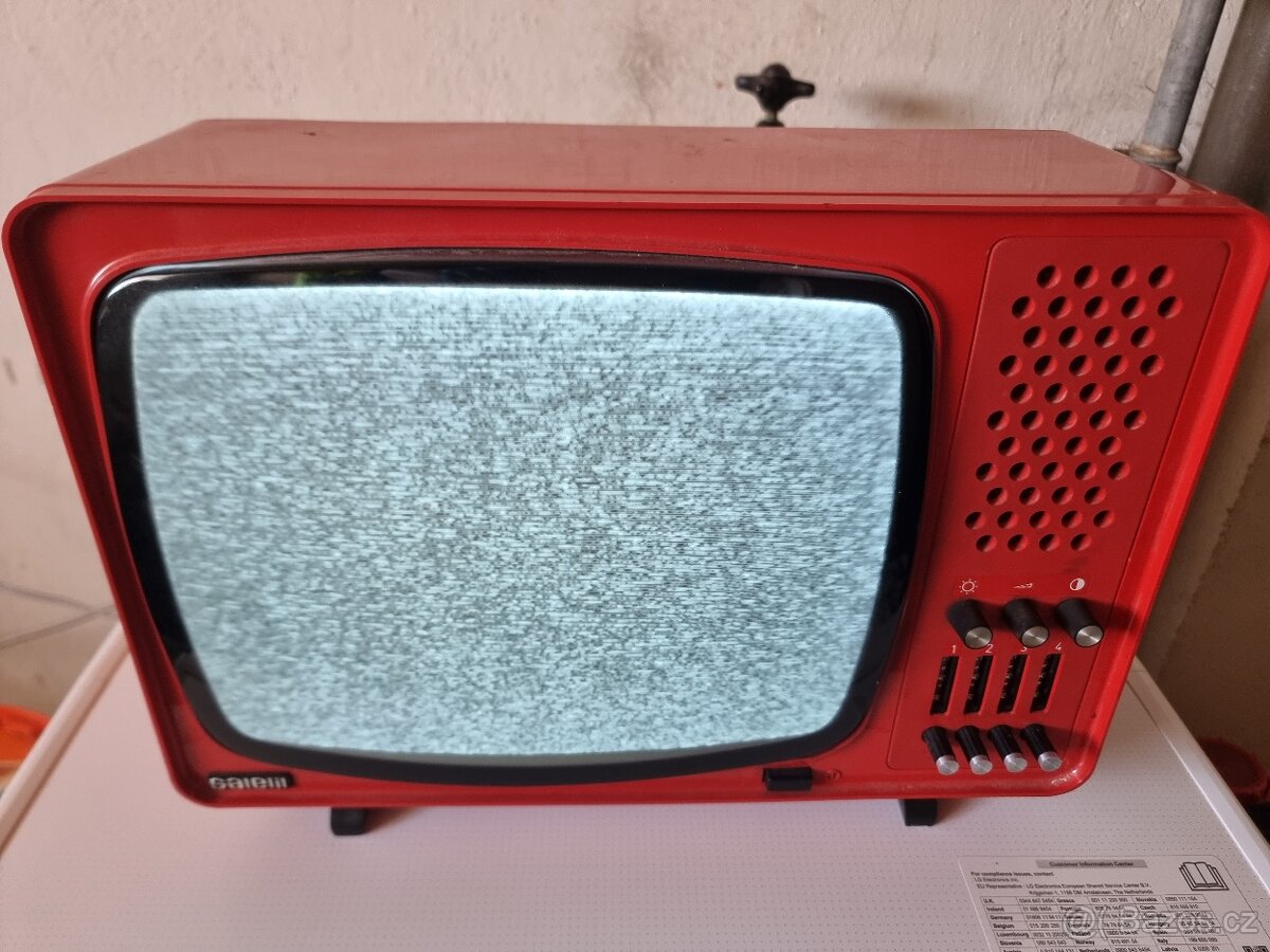 Prodám RETRO televizor TESLA SATELIT viz foto. - 2