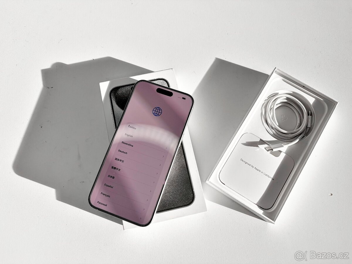 iPhone 15 Pro Max | 256GB, Stříbrný - 2