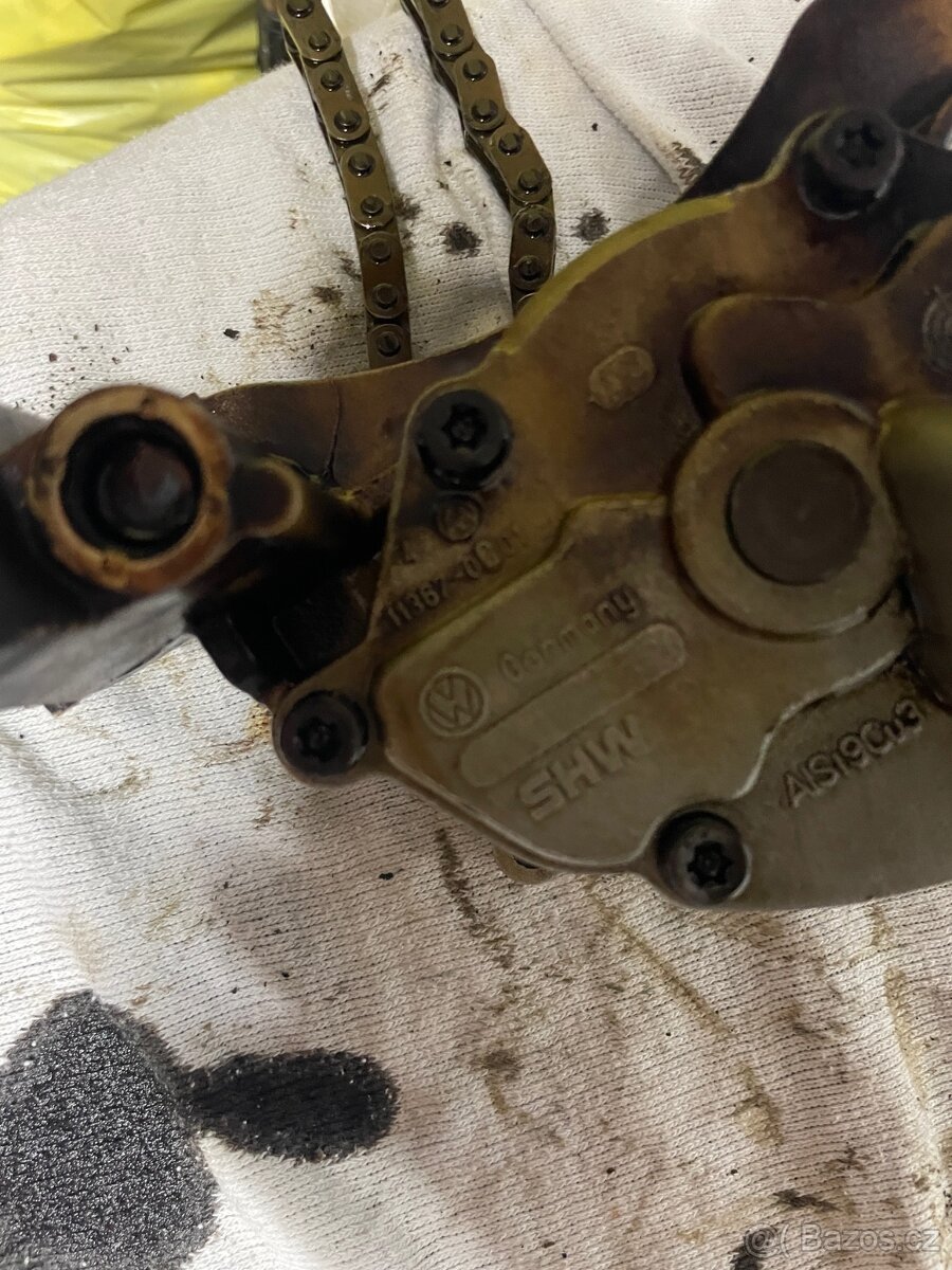 Olejové čerpadlo - 03C115105N originál - 2