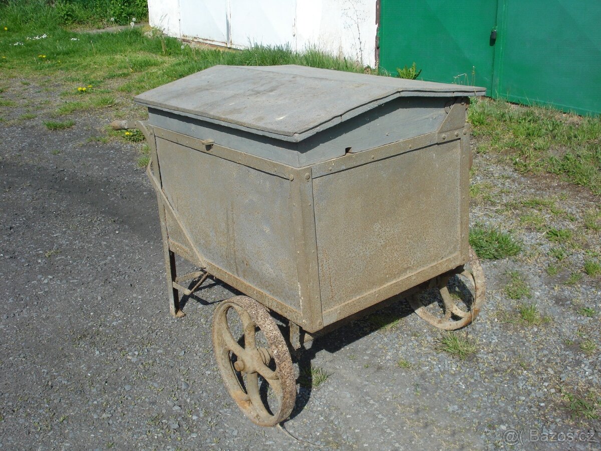 Elektrické zařízení s motorem ČKD pro pohon strojů. - 2