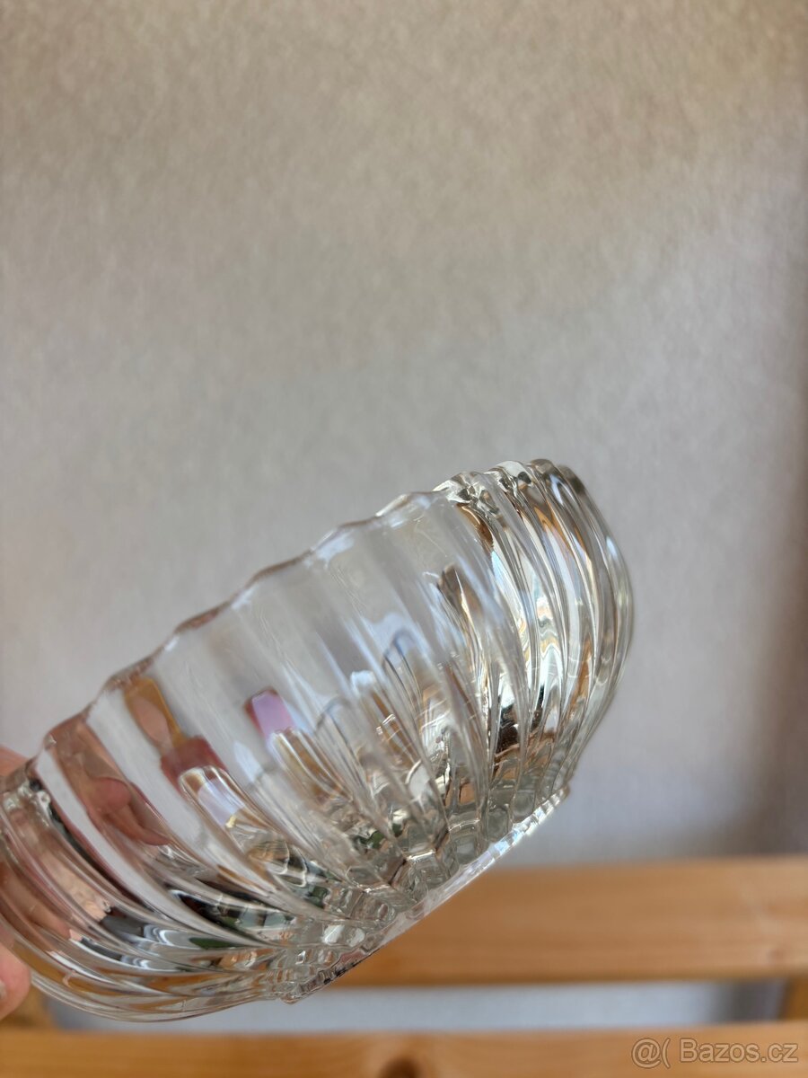 Skleněný popelník - 2