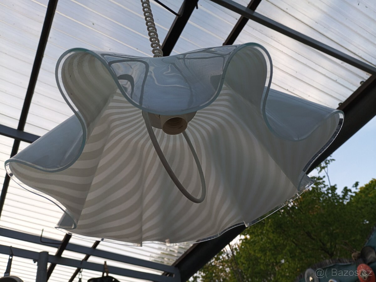 skleněný lustr - 2