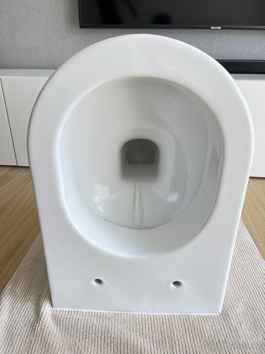 Závěsné wc Ravak + prkénko Ravak - 2