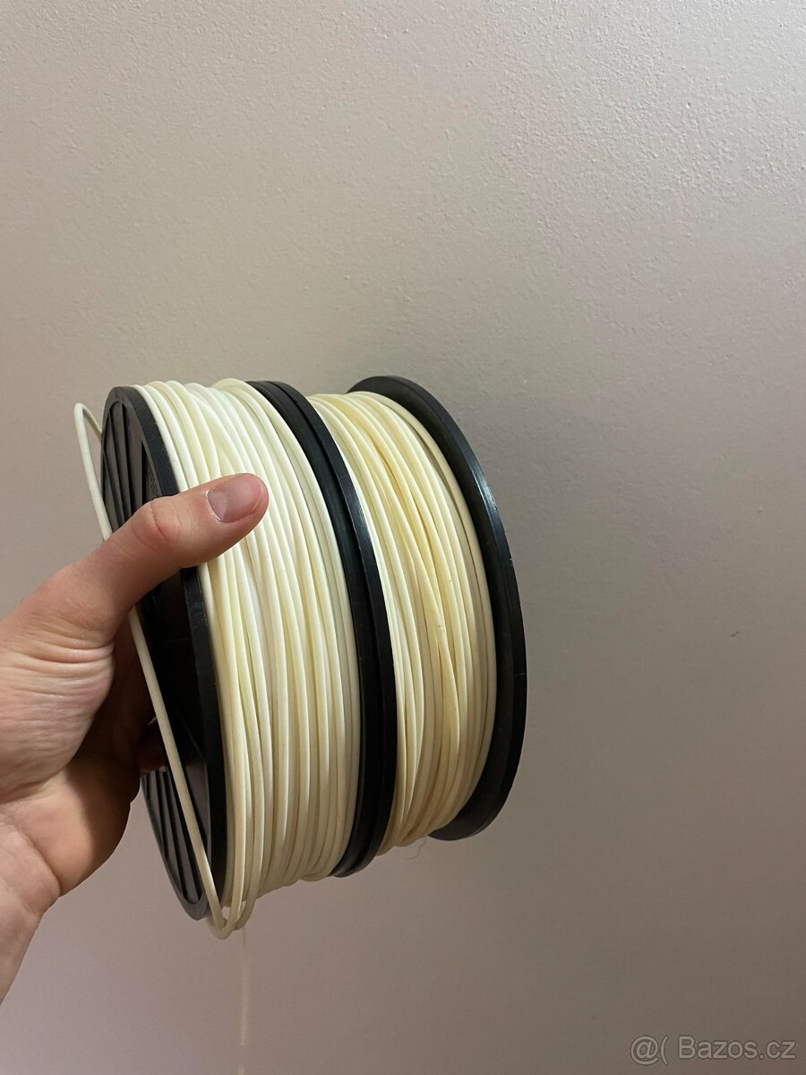 Náplň do 3D tiskárny Ninjaflex Snow 3mm 75kg. - 2