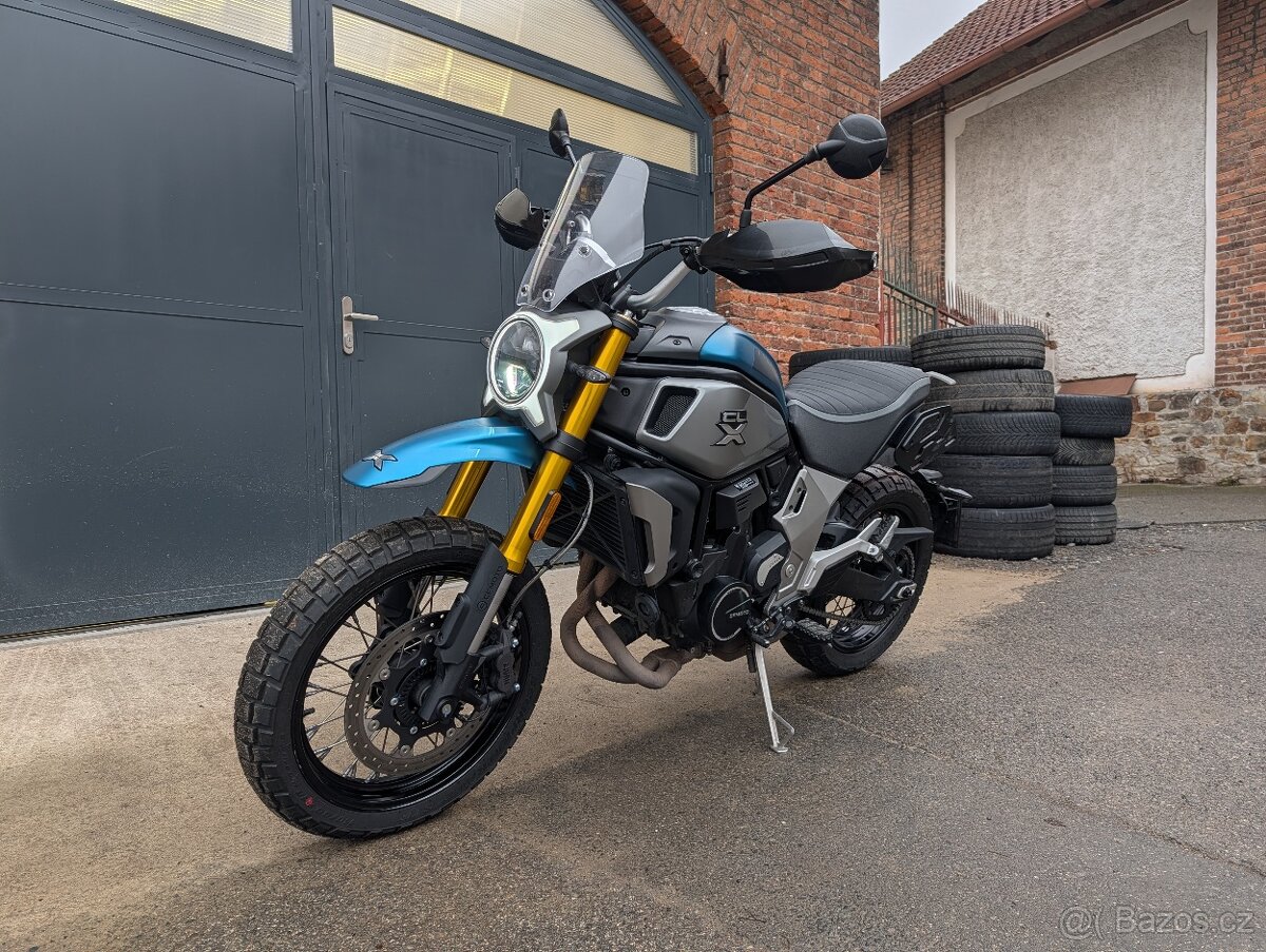 CFMOTO 700CL-X Adventure (2023) - 2
