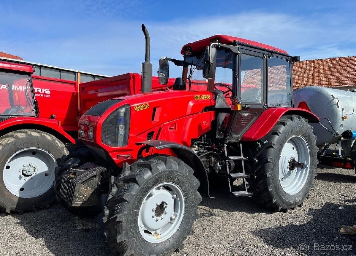 traktor Bělorus - 2