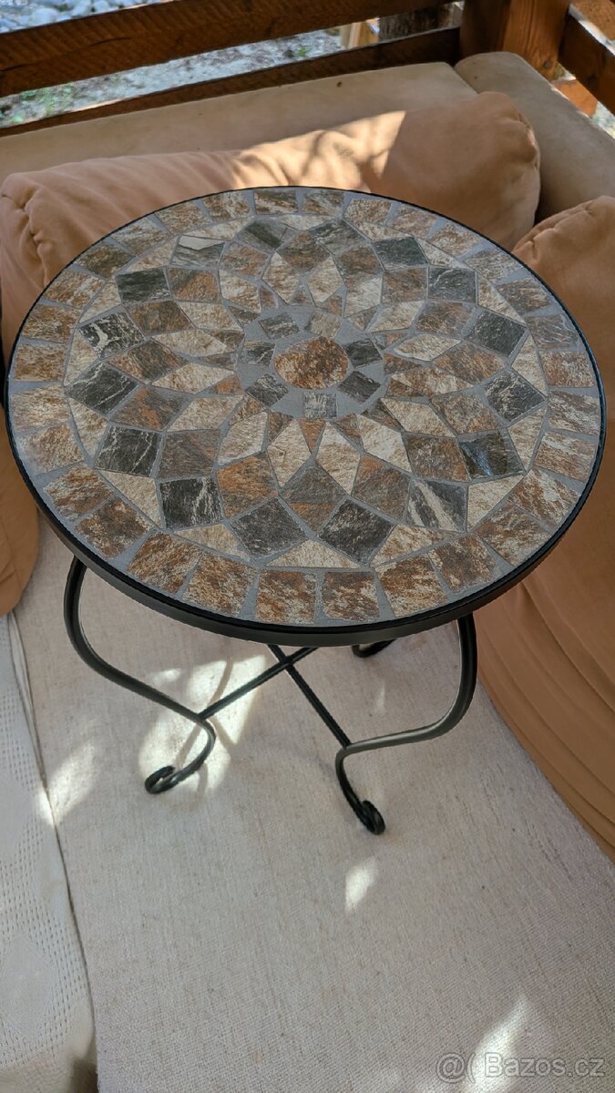 Stolek na balkon - 2