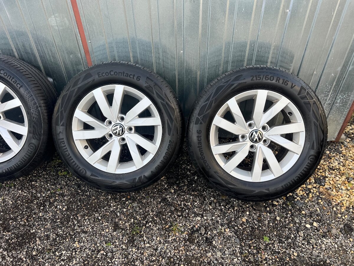 Originální zimní sada VW 215/60R16, Continental 6mm - 2