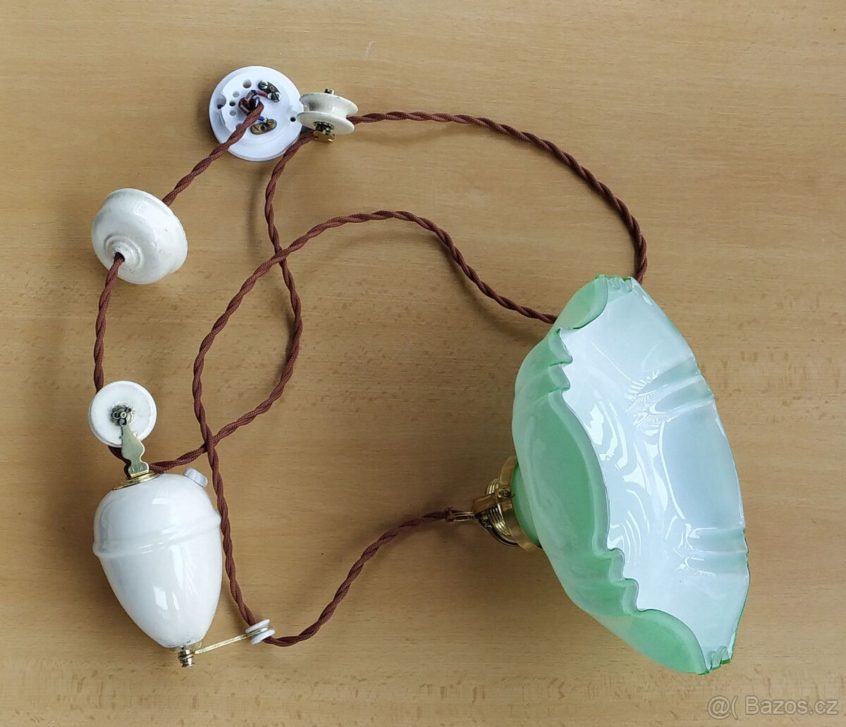 Starý stahovací lustr na chatu / chalupu - 2