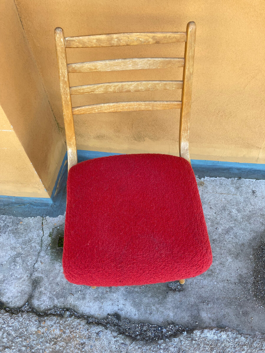 Židle dřevěná ohýbaná čalouněná látkou RETRO 500 kč - 2