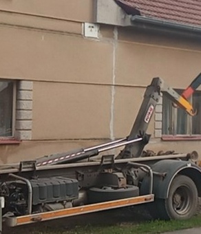 Hákový nosič kontejnerů, teleskopická nástavba - 2