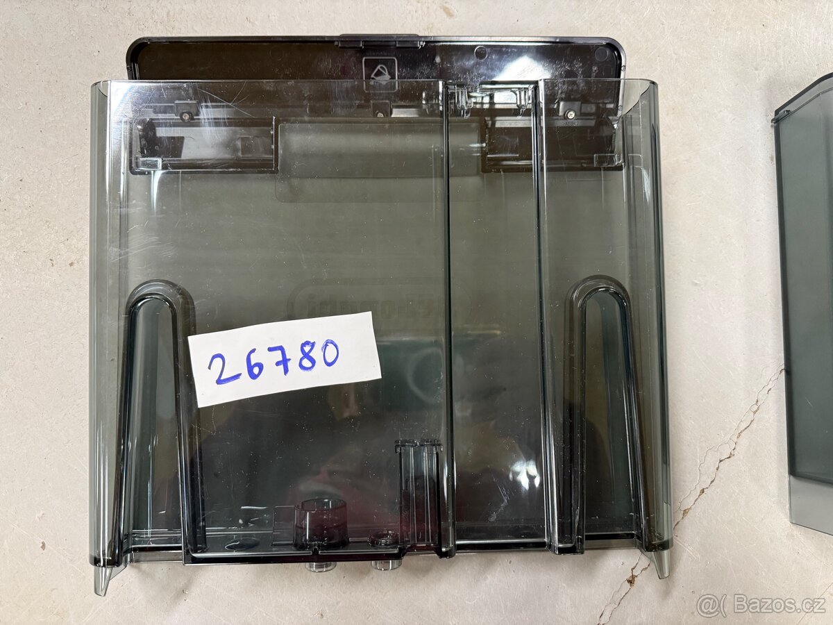 Zásobníky na vodu kávovaru De'Longhi - 2