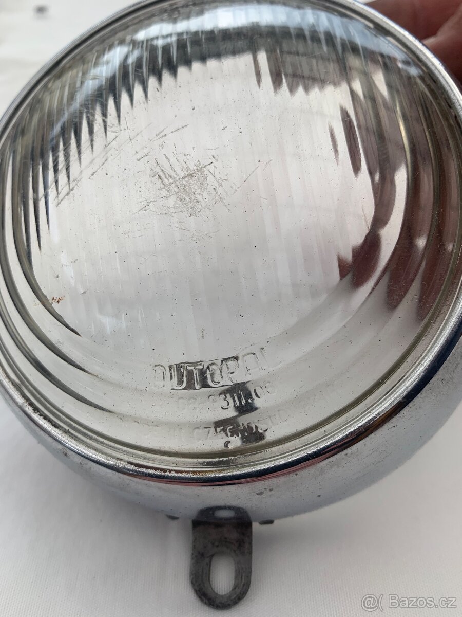 Prodám rámeček předního světlometu Jawa 550 - 2