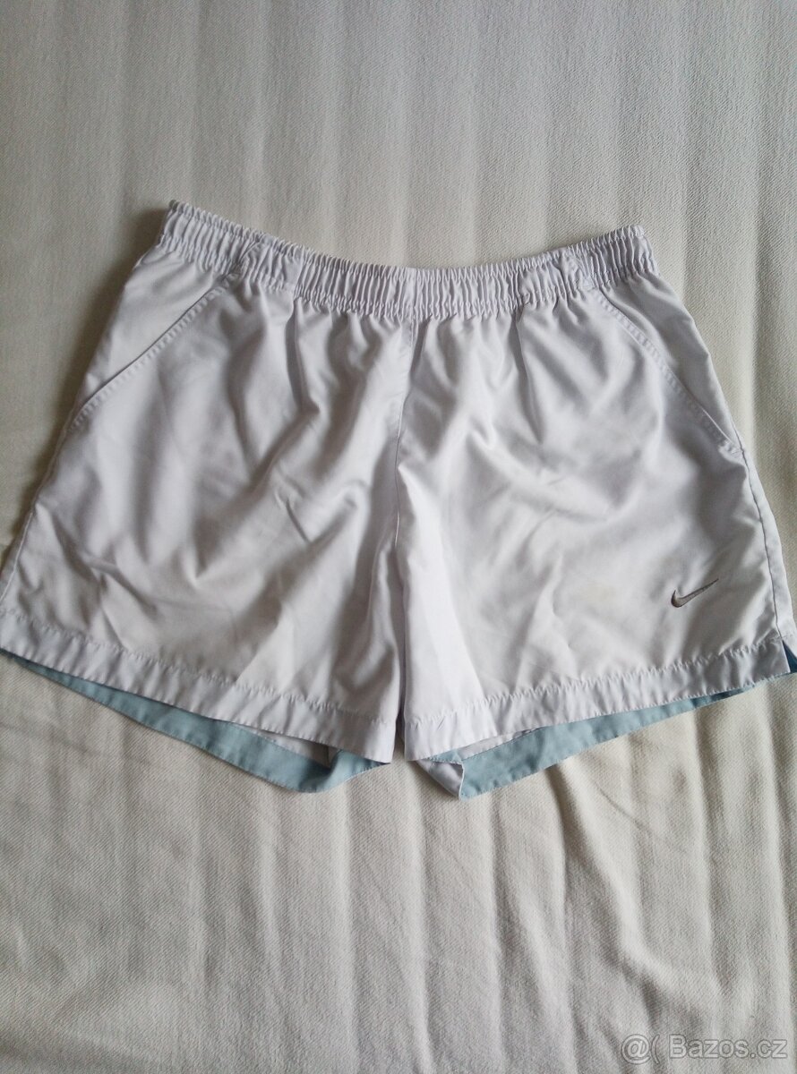 Dámské šortky NIKE,UMBRO,kšiltovka DOMINATOR - 2