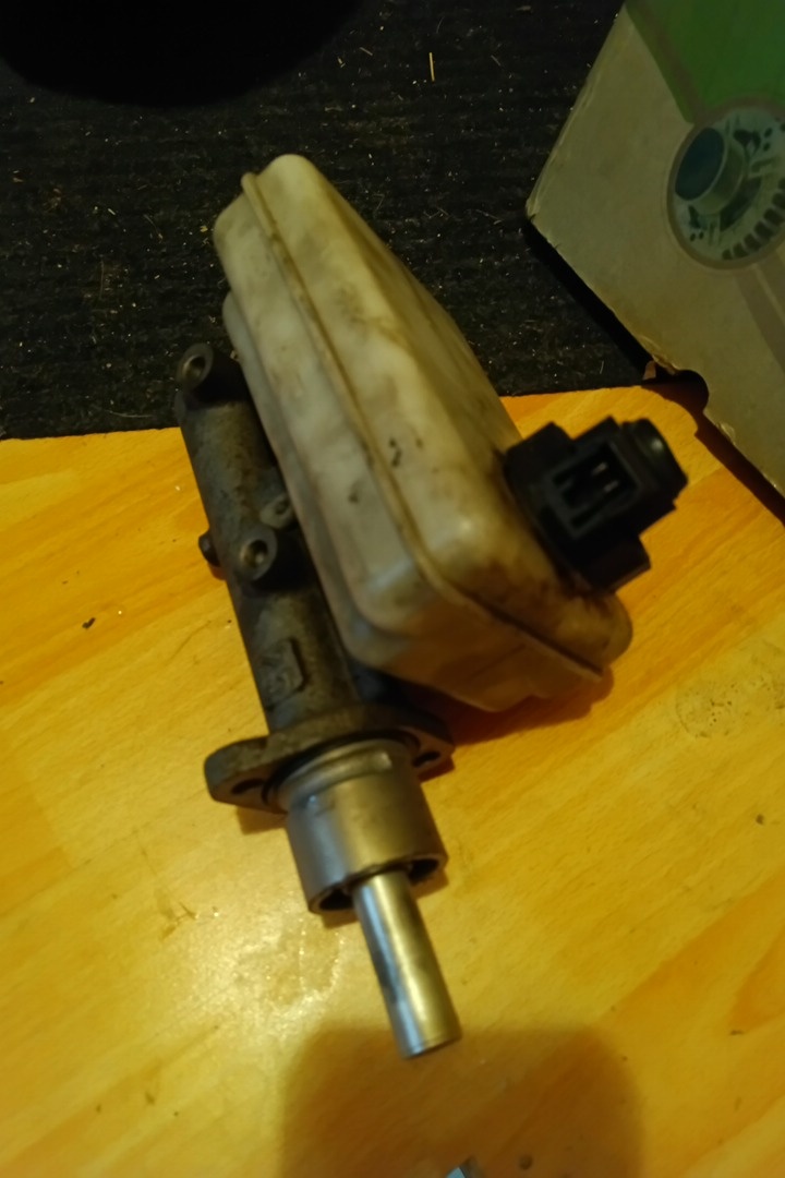 Brzdový válec iveco daily 4 - 2