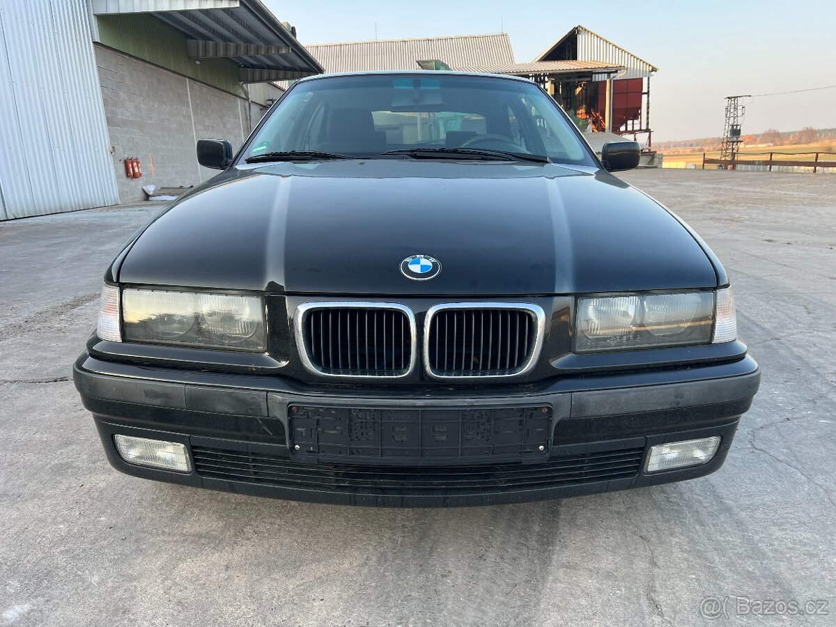 BMW E36 Compact 316i SCHWARZ II - 2