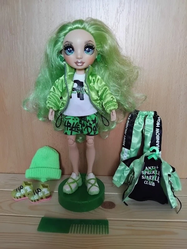 panenka Rainbow High Jade Hunter - 2