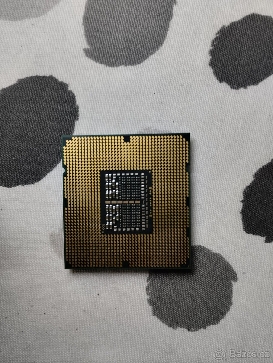 Prodám procesor Intel Xeon SLBGD 2.4 GHz - 2