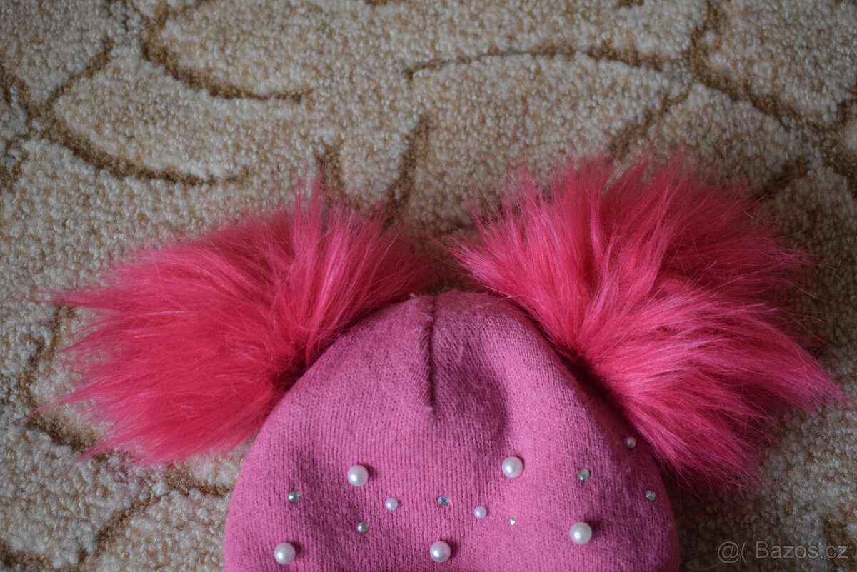 Čepice Agbo s bambulemi (cca 2-4 roky) - 2