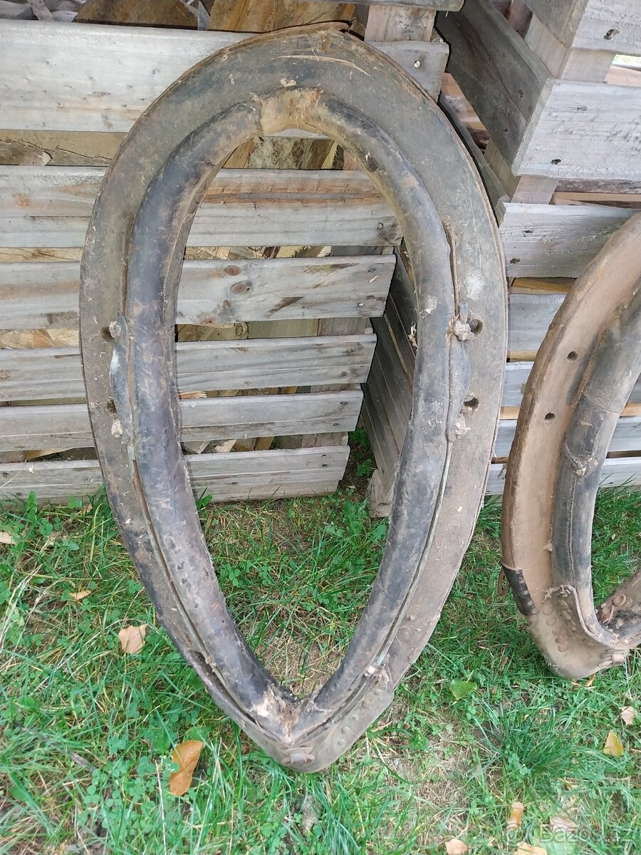 Chomout pro koně - 2