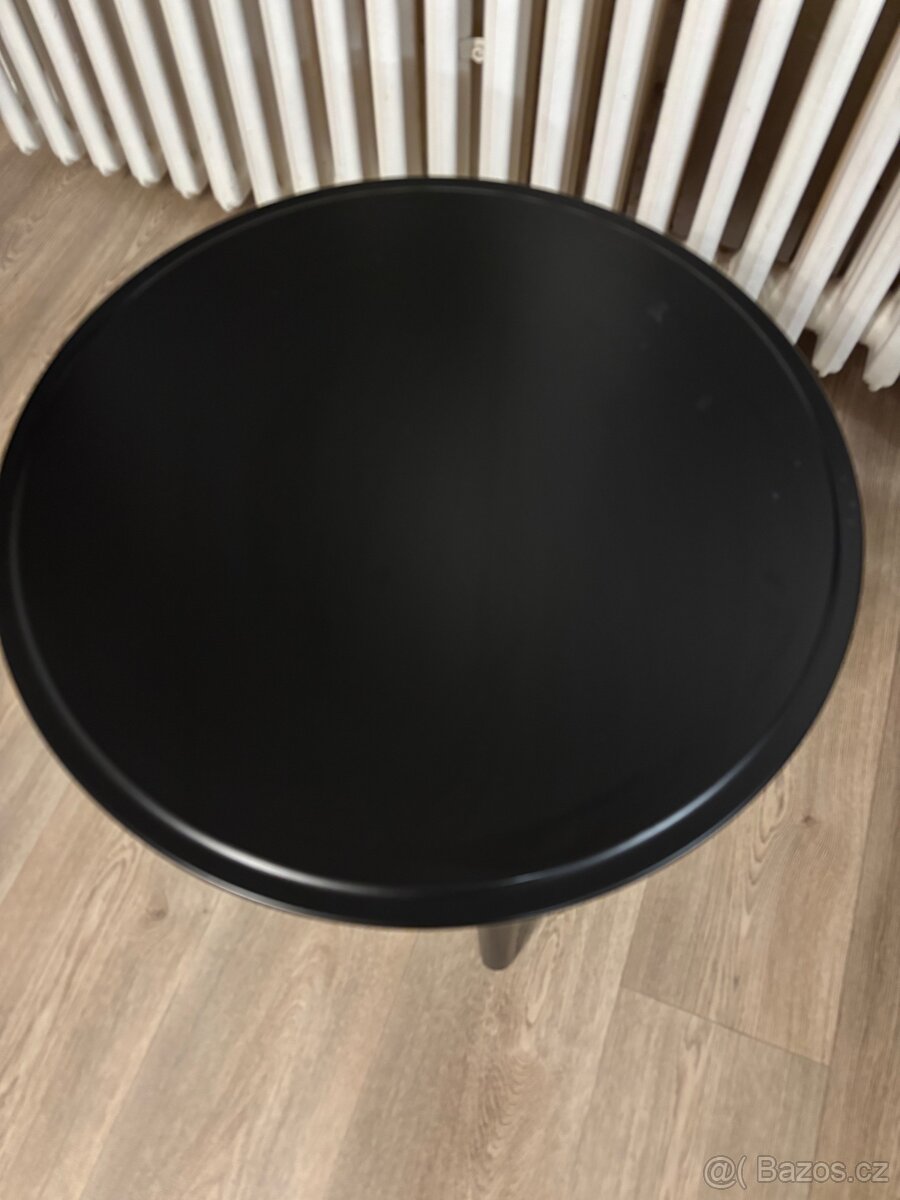 Kulatý stolek Kragsta IKEA - 2