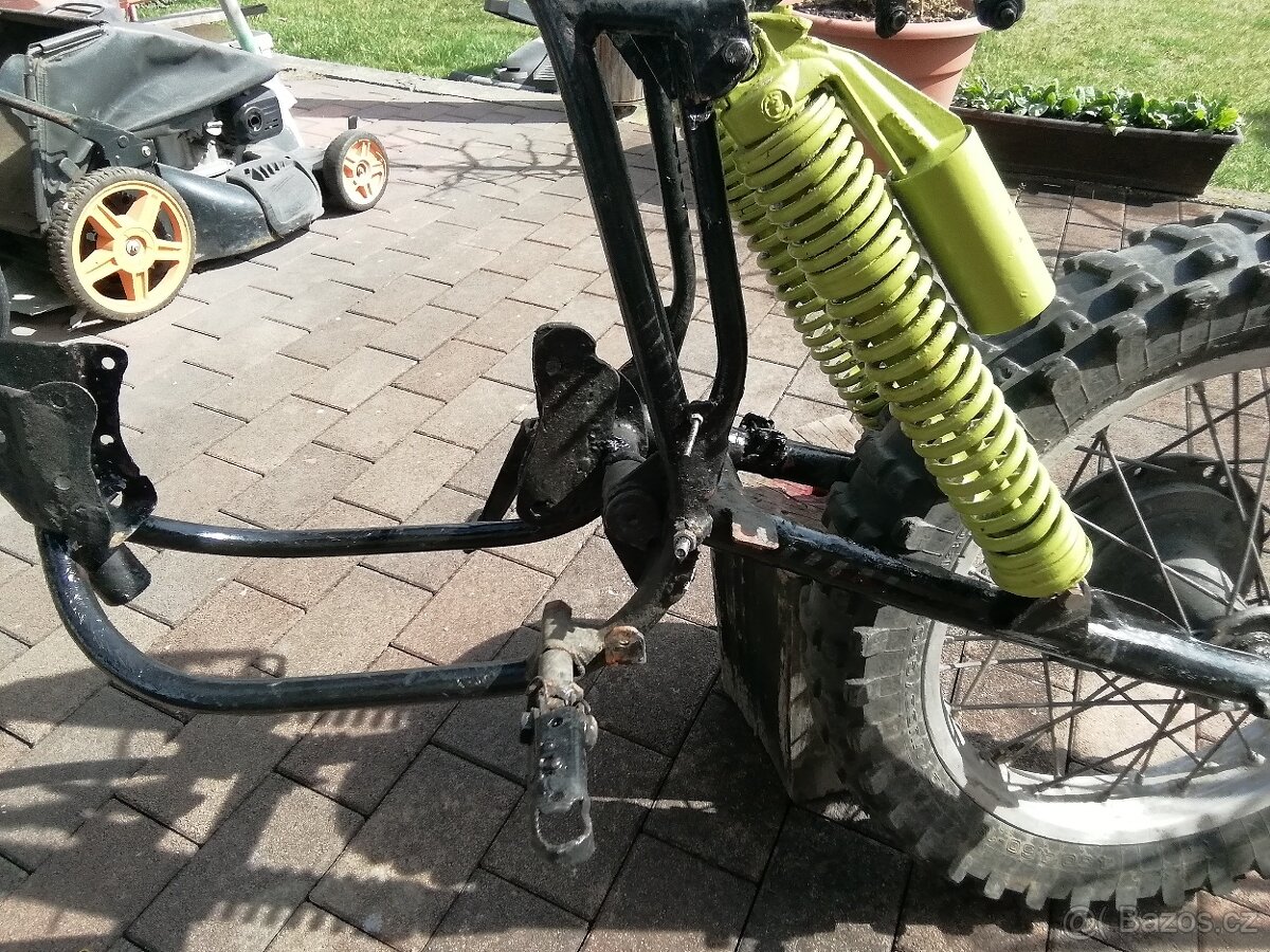 Predam CZ cros bez motora. - 2