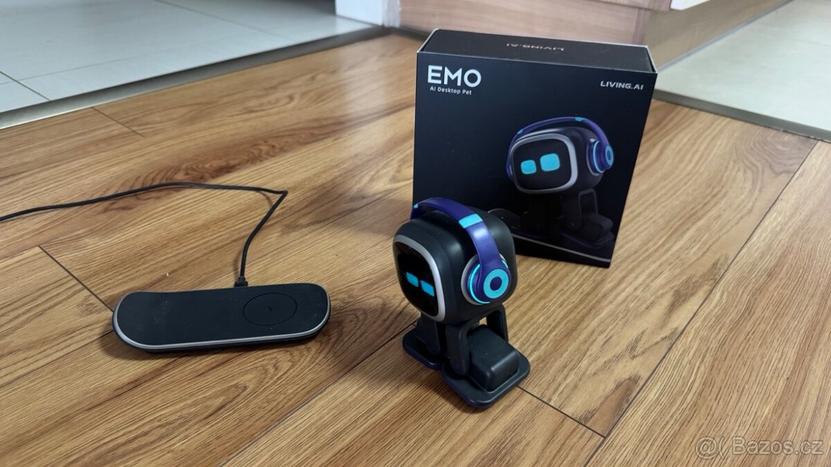 Robot EMO - Living AI - 2