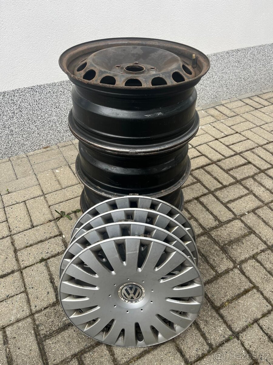 Plechové disky a poklice VW R16 - 2