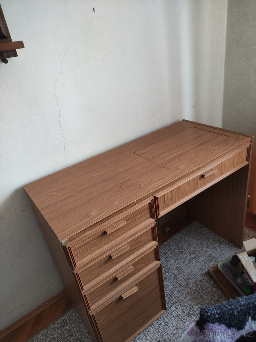 Šicí stroj veritas - 2